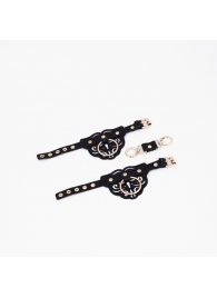 Черные кожаные наручники с клепками, кольцами и золотистой фурнитурой - Crazy Handmade - купить с доставкой в Сыктывкаре Черные кожаные наручники с клепками, кольцами и золотистой фурнитурой - Crazy Handmade - купить с доставкой в Сыктывкаре