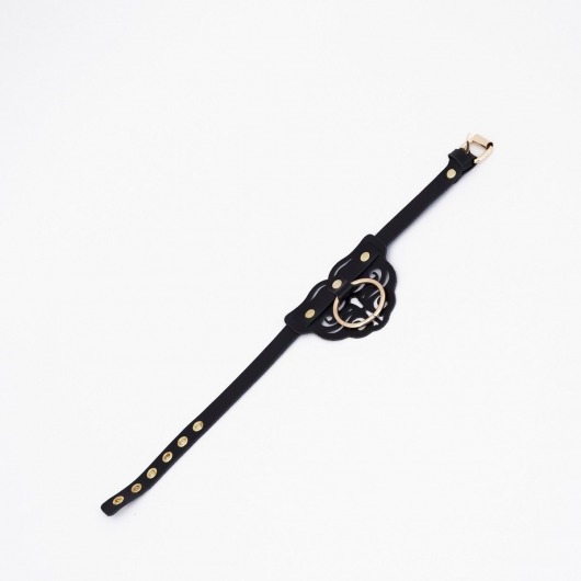 Черный чокер с клепками и золотистой фурнитурой - Crazy Handmade - купить с доставкой в Сыктывкаре Черный чокер с клепками и золотистой фурнитурой - Crazy Handmade - купить с доставкой в Сыктывкаре