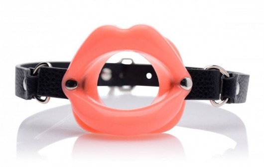 Кляп в форме губ Sissy Mouth Gag - XR Brands - купить с доставкой в Сыктывкаре